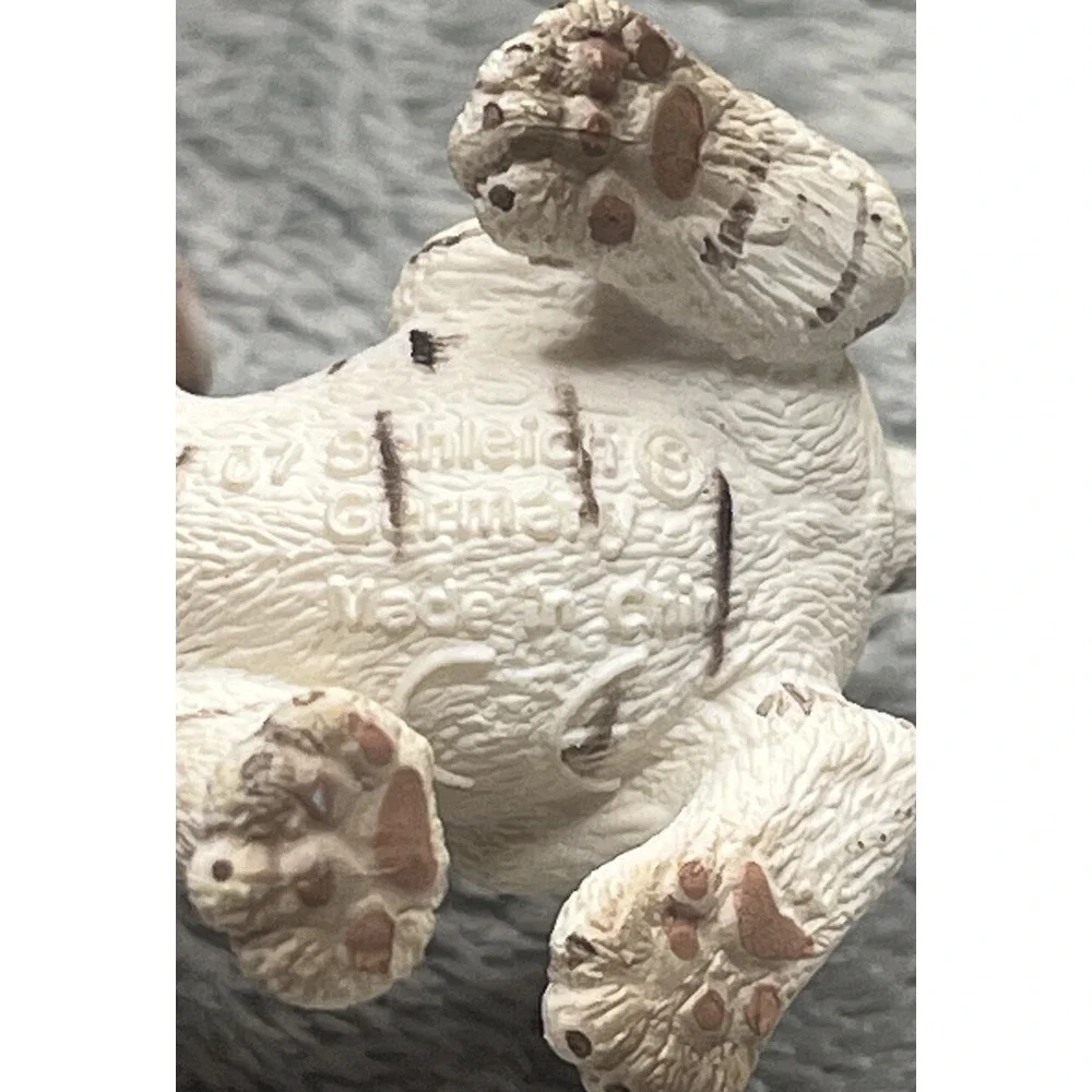Safari Ltd STANDING WHITE Siberian TIGER CUB African Wildlife‎ Figure